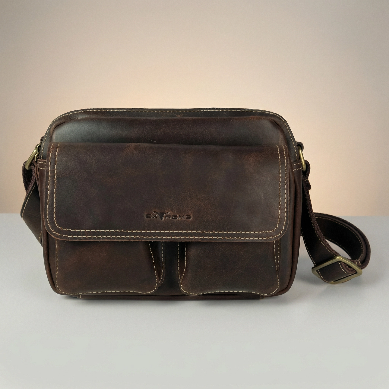 حقيبة كتف جلدية